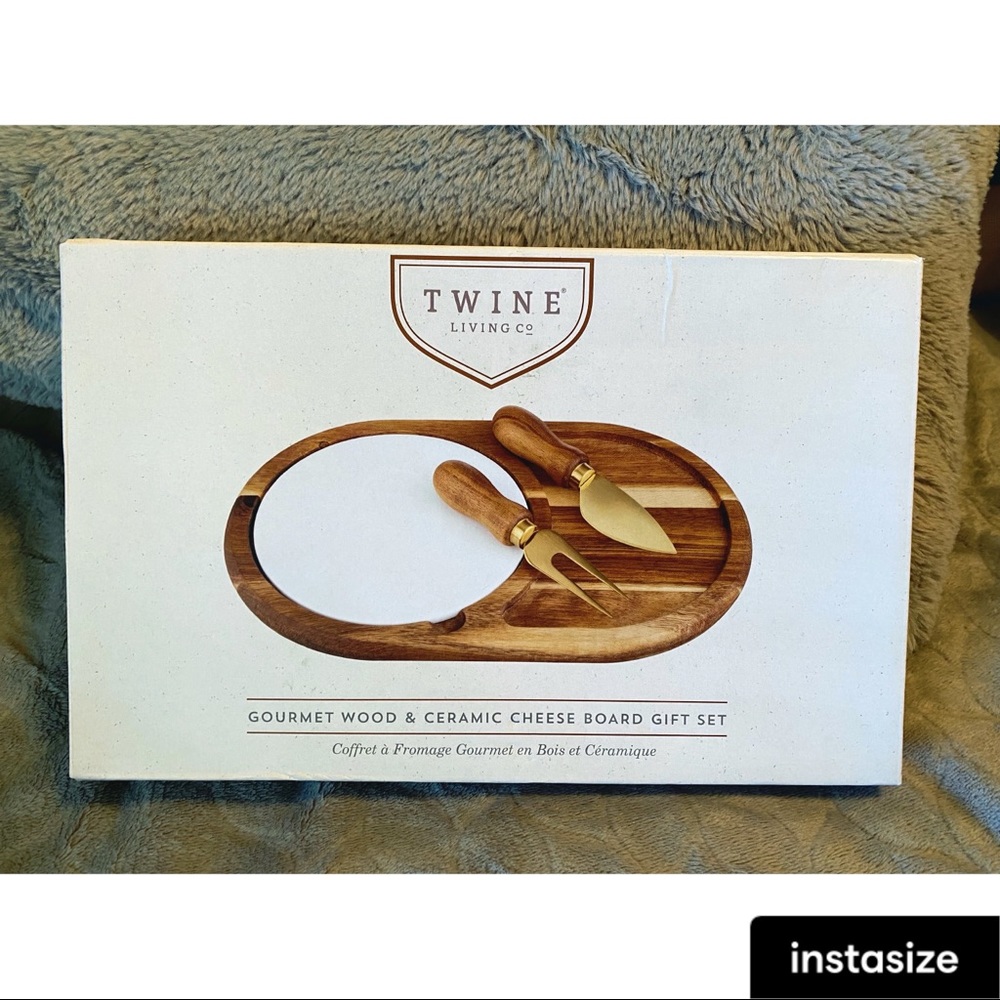 Gourmet wood & ceramic cheese board